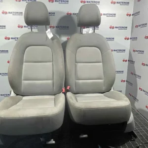 SCAUNE AUTO