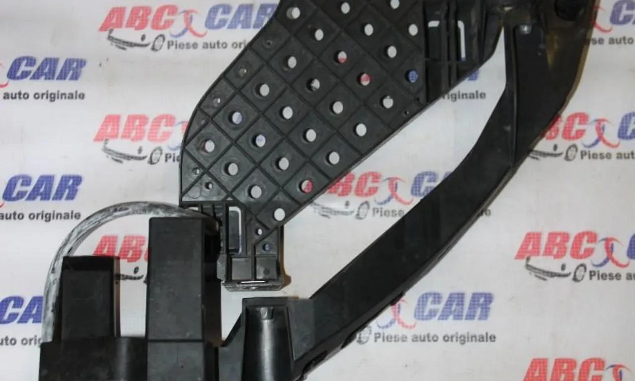 Suport far dreapta AUDI Q3 2011-2020