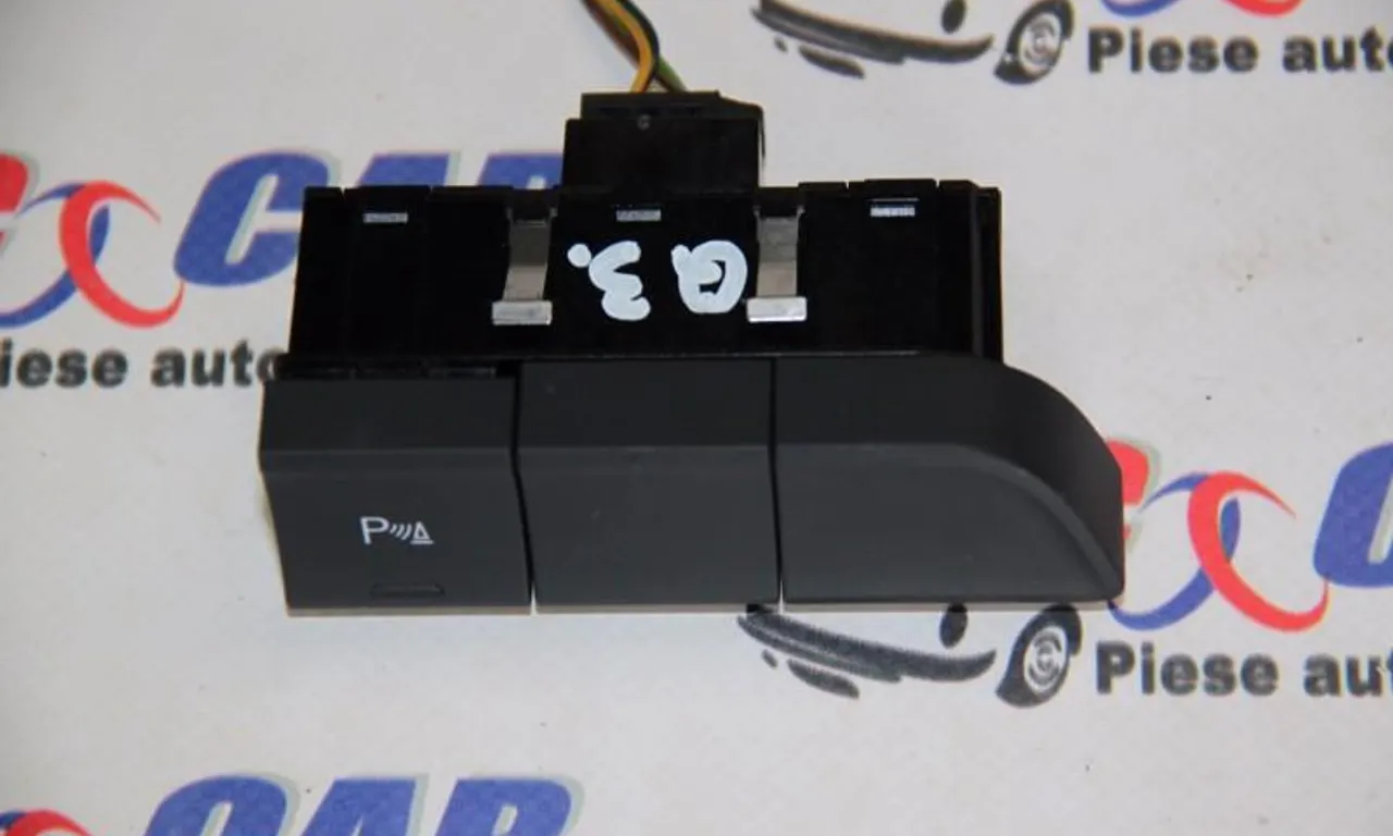 Buton comanda senzori de parcare AUDI Q3 2011-2020