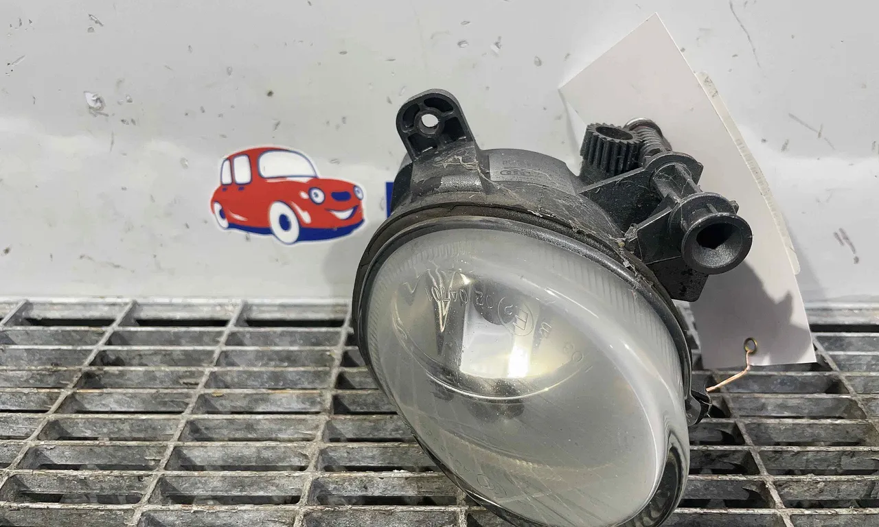 HALOGEN STANGA AUDI Q3 2011-2020