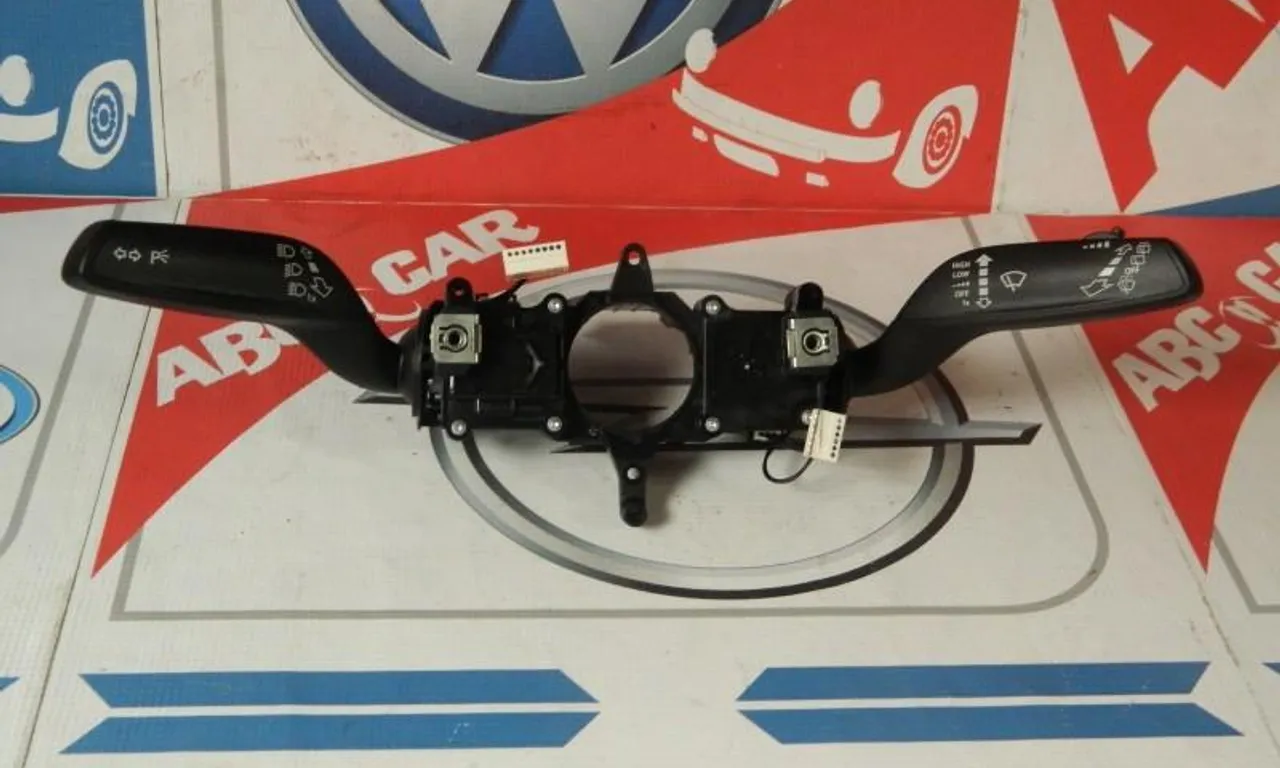 Maneta semnalizare si stergator AUDI Q3 2011-2020
