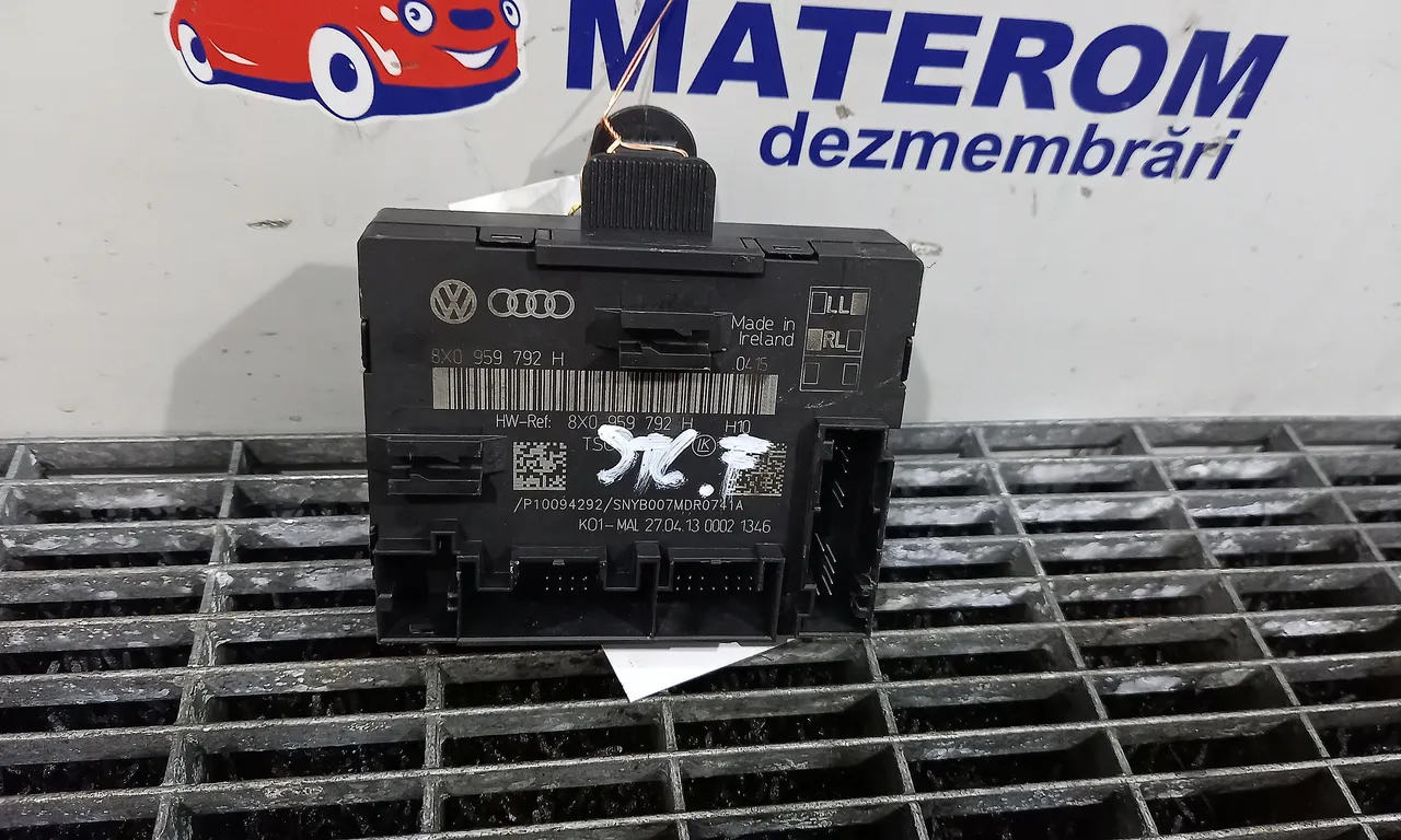 MODUL USA/STANGA FATA AUDI Q3 2011-2020