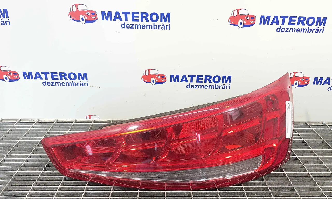STOP DREAPTA AUDI Q3 2011-2020
