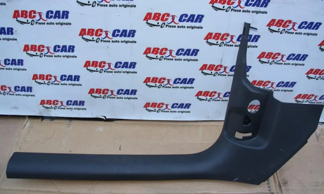 Ornament interior stanga fata AUDI Q3 2011-2020