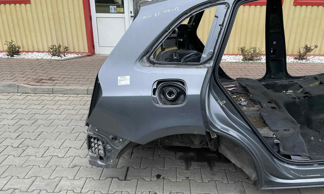 ARIPA SPATE DREAPTA AUDI Q5 2008-2019