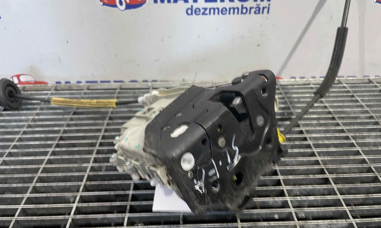 INCUIETOARE USA FATA STANGA AUDI Q5 2008-2019
