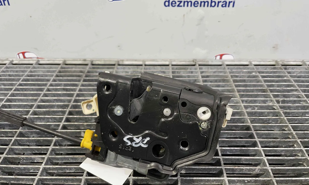 INCUIETOARE USA SPATE DREAPTA AUDI Q5 2008-2019