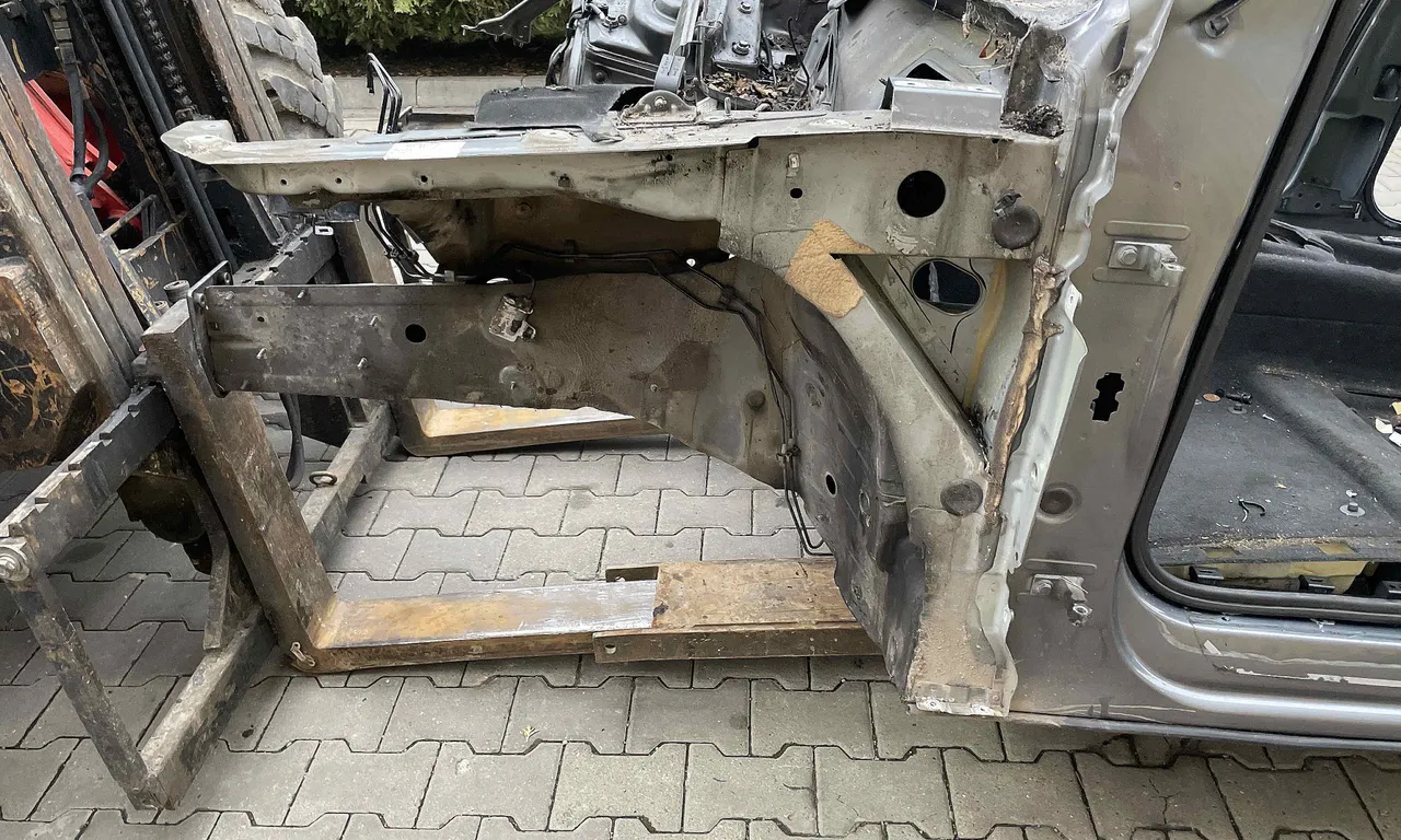 LONJERON STANGA AUDI Q5 2008-2019