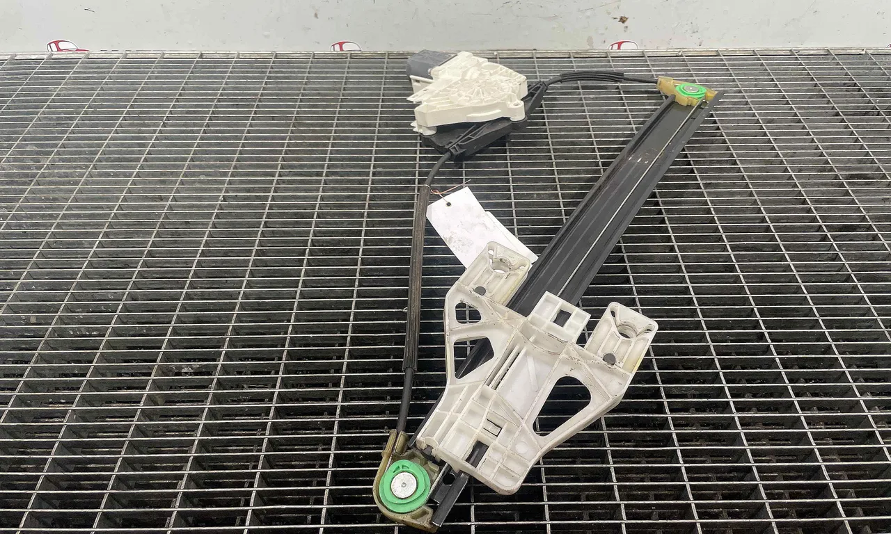 MACARA USA SPATE STANGA AUDI Q5 2008-2019