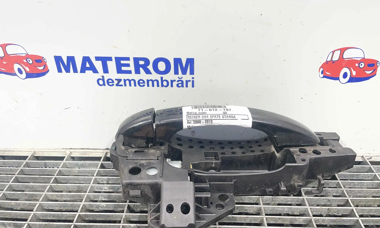 MANER USA SPATE STANGA AUDI Q5 2008-2019