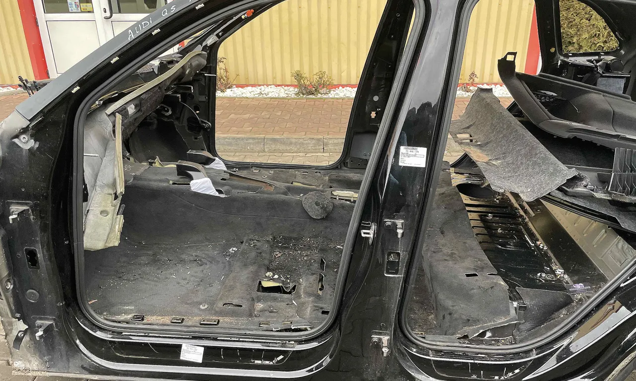 PRAG STANGA AUDI Q5 2008-2019