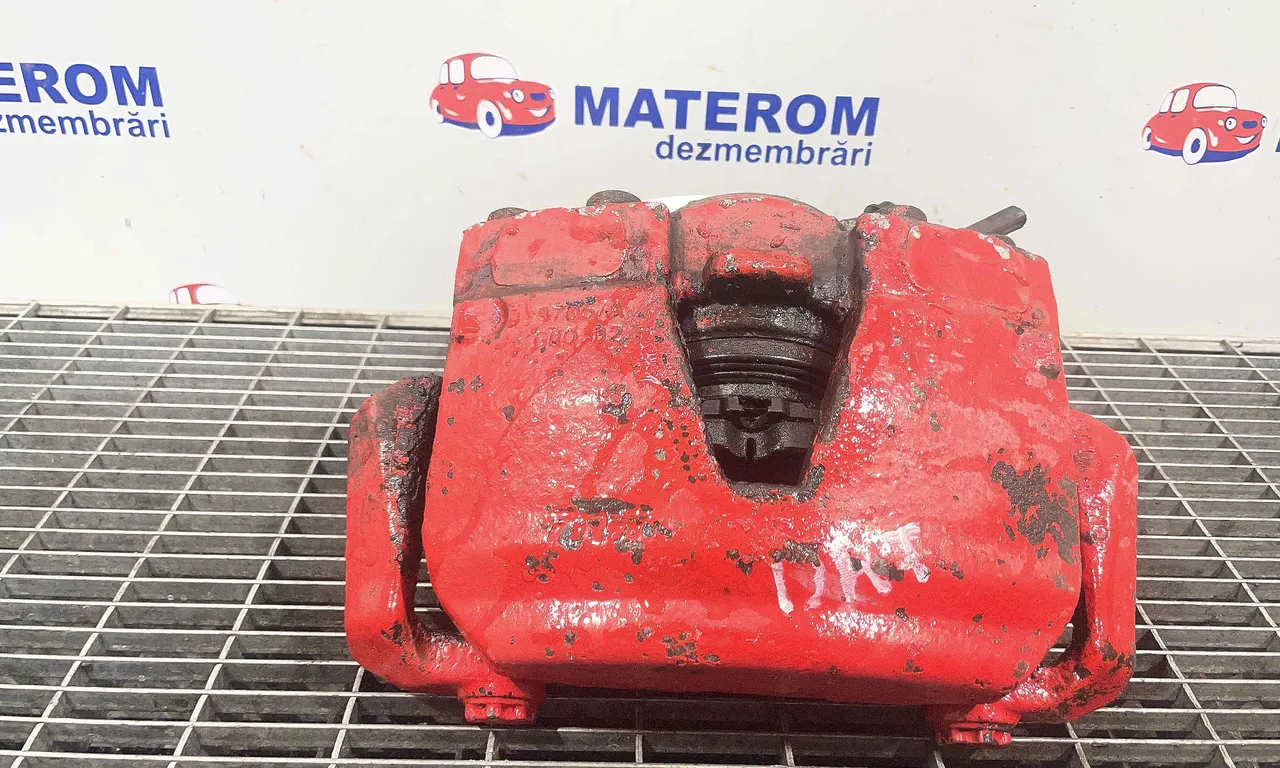 ETRIER FATA DREAPTA AUDI Q5 2008-2019
