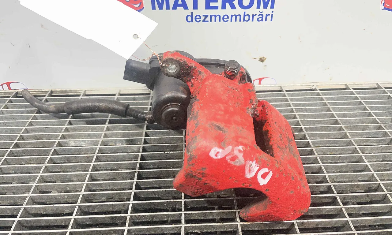 ETRIER SPATE DREAPTA AUDI Q5 2008-2019