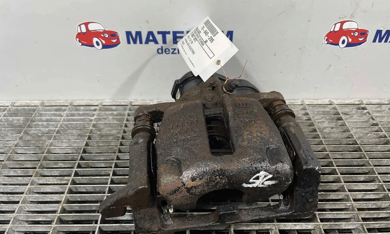 ETRIER SPATE STANGA AUDI Q5 2008-2019