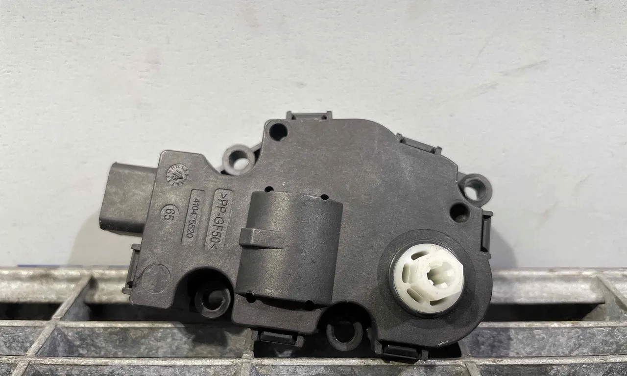 MOTORAS CLAPETA INCALZIRE AUDI Q5 2008-2019