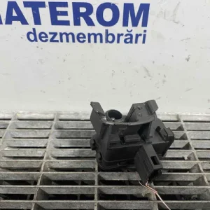 MOTORAS DESCHIDERE