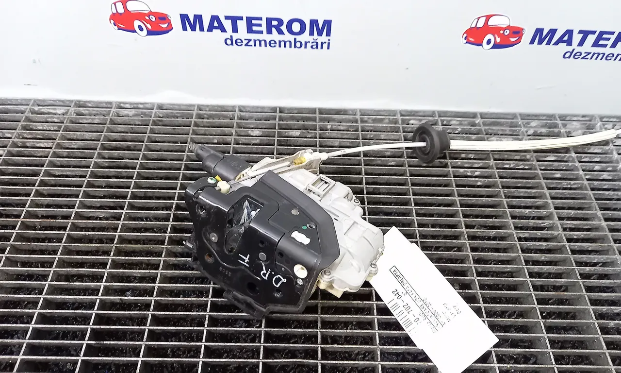 INCUIETOARE USA FATA DREAPTA AUDI Q7 2006-2016