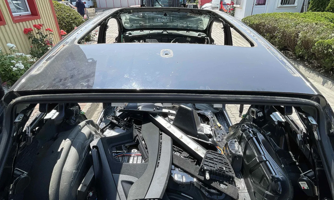 PAVILION AUDI Q7 2006-2016