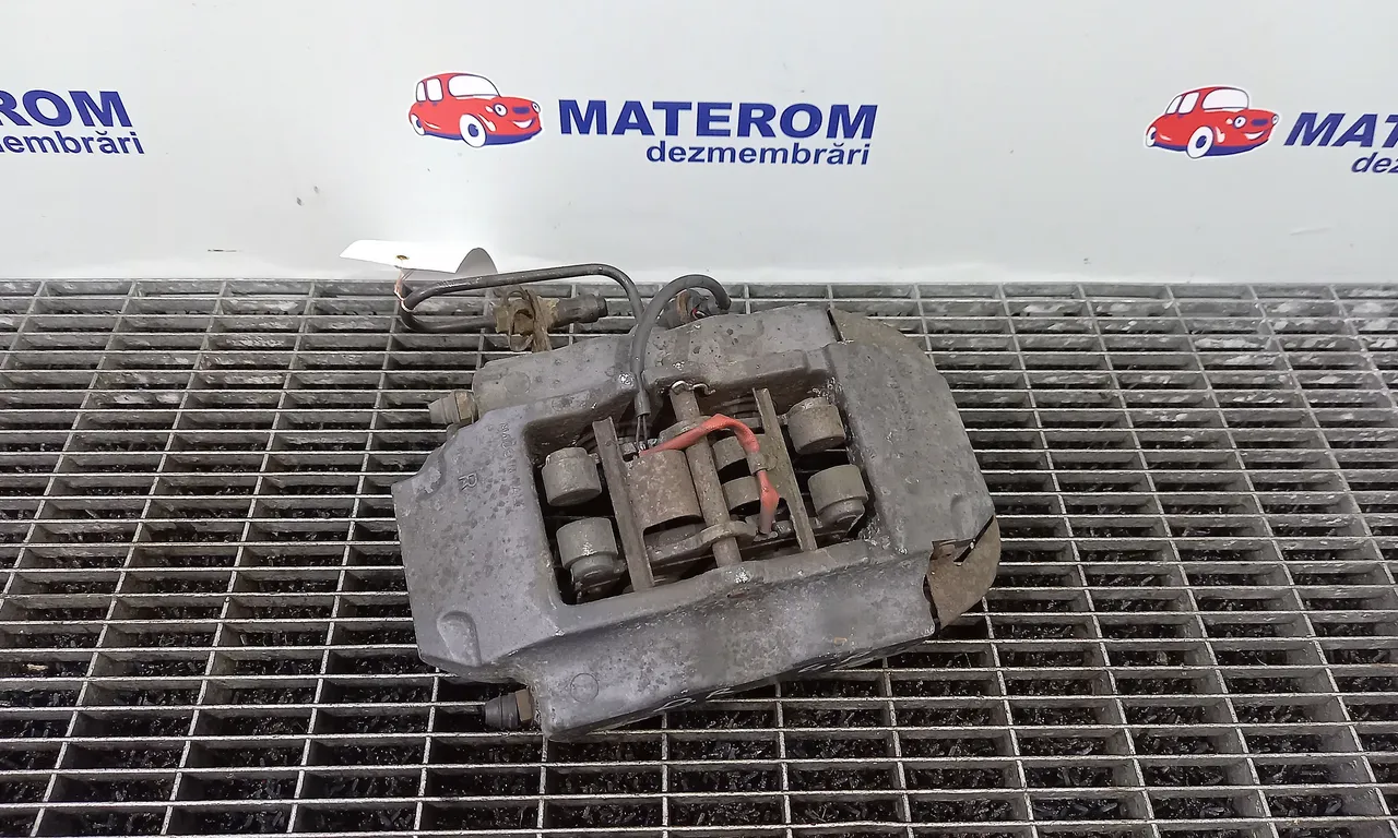 ETRIER SPATE DREAPTA AUDI Q7 2006-2016
