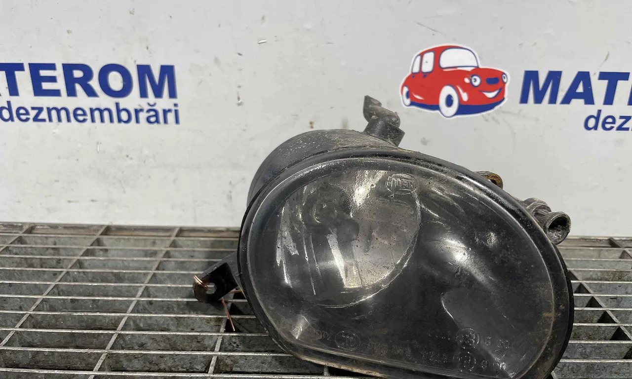 HALOGEN STANGA AUDI Q7 2006-2016