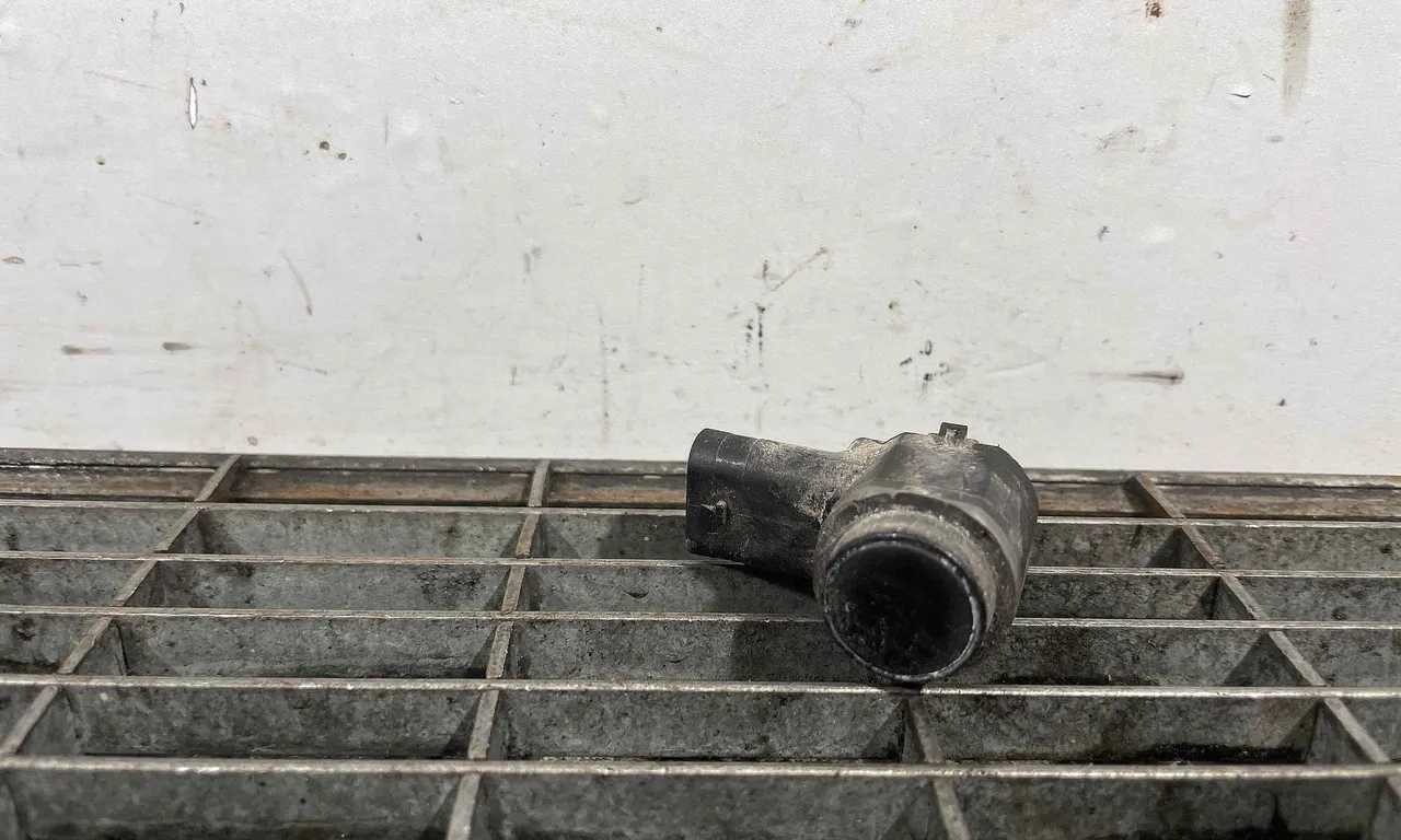 SENZOR PARCARE FATA AUDI Q7 2006-2016