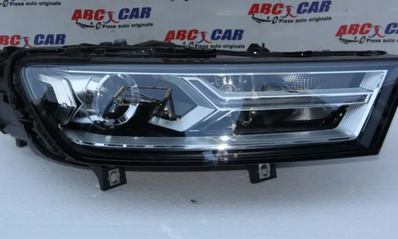 Far dreapta bixeon (model USA) LED AUDI Q7 2015-null