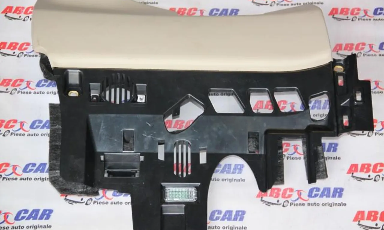 Ornament plansa bord dreapta AUDI Q7 2015-null