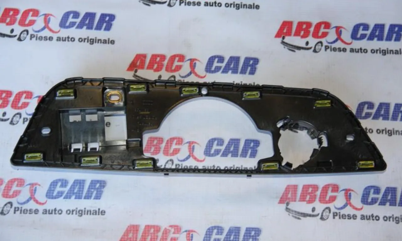 Suport difuzoare bord AUDI Q7 2015-null