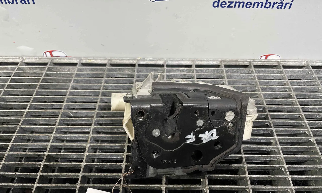 INCUIETOARE USA FATA DREAPTA AUDI TT 2006-2015