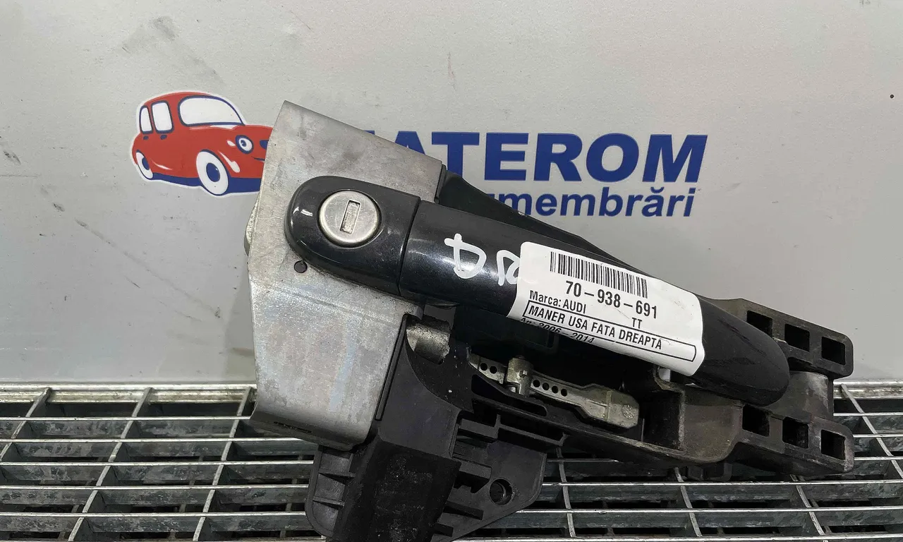 MANER USA FATA DREAPTA AUDI TT 2006-2015