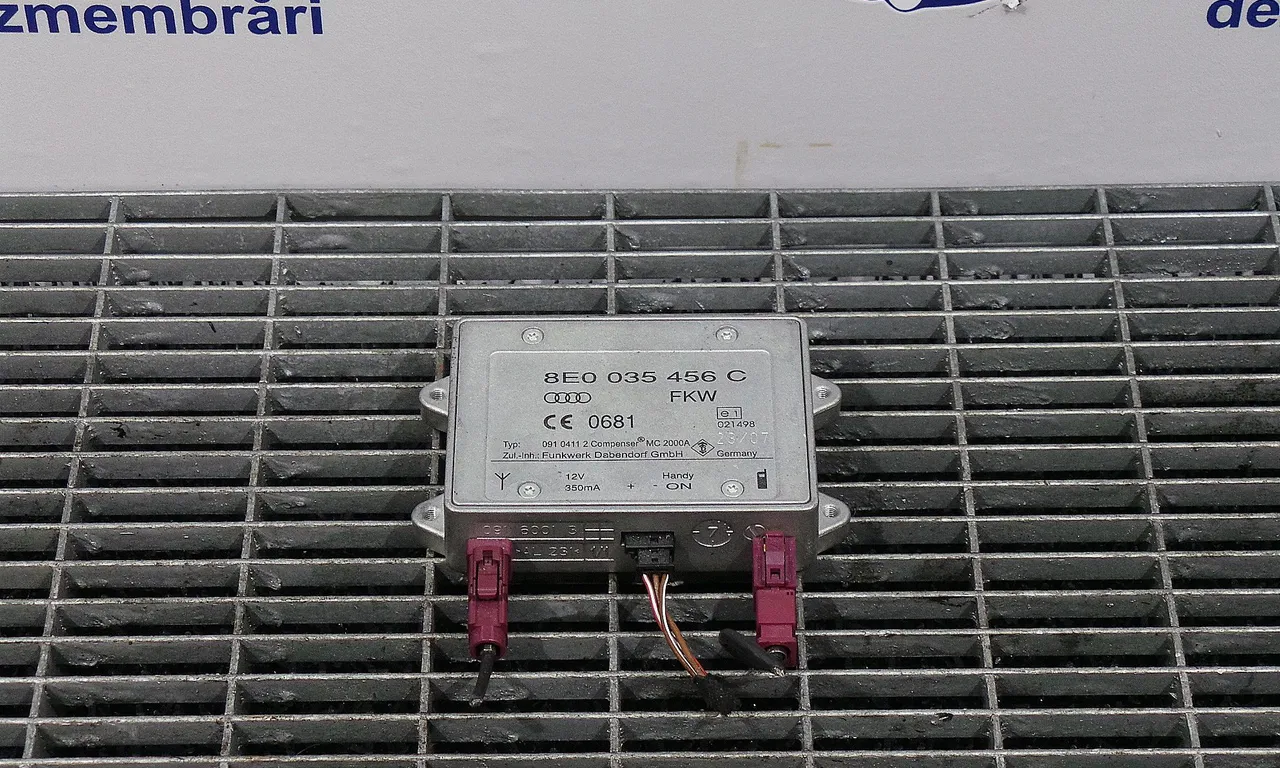 MODUL ANTENA AUDI TT 2006-2015