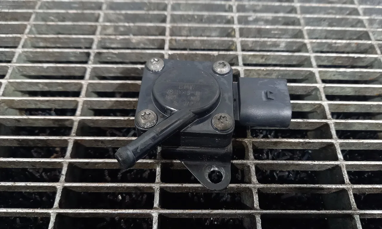 SENZOR FILTRU PARTICULE BMW 1 2006-2012
