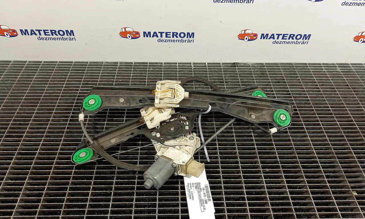 MACARA USA FATA DREAPTA BMW 1 2003-2013