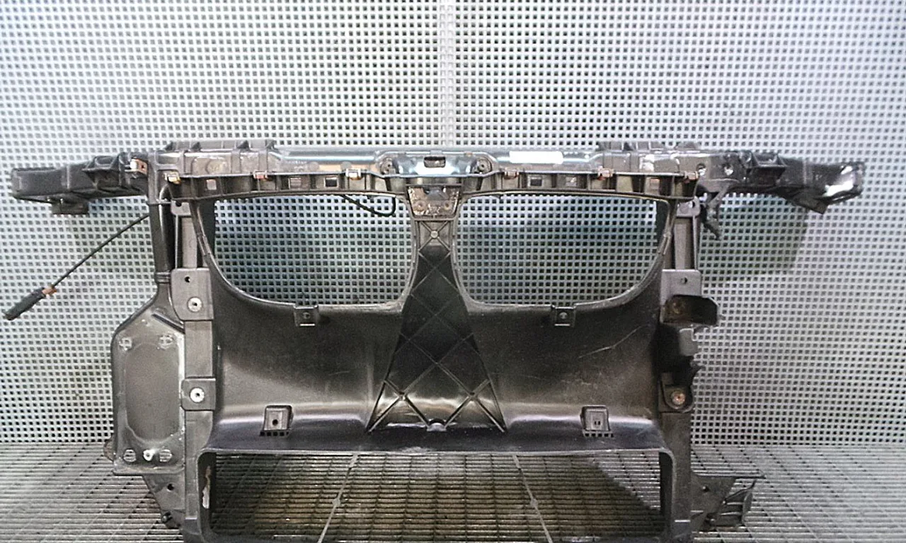 PANOU FRONTAL BMW 1 2003-2013
