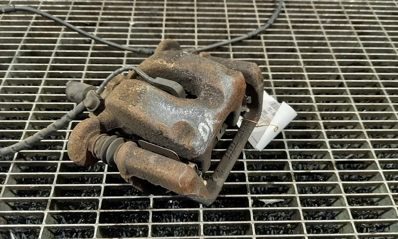 ETRIER SPATE DREAPTA BMW 1 2003-2013