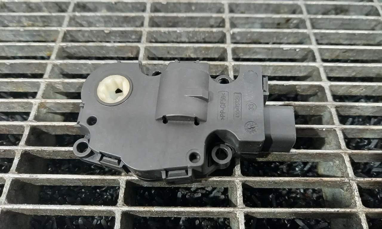 MOTORAS CLAPETA INCALZIRE BMW 1 2003-2013