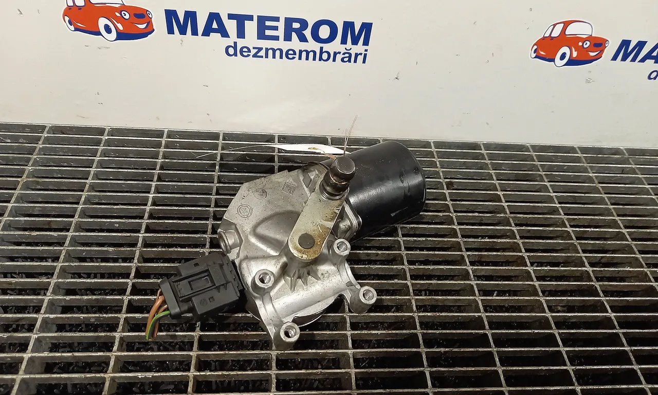 MOTORAS STERGATOR PARBRIZ BMW 1 2003-2013