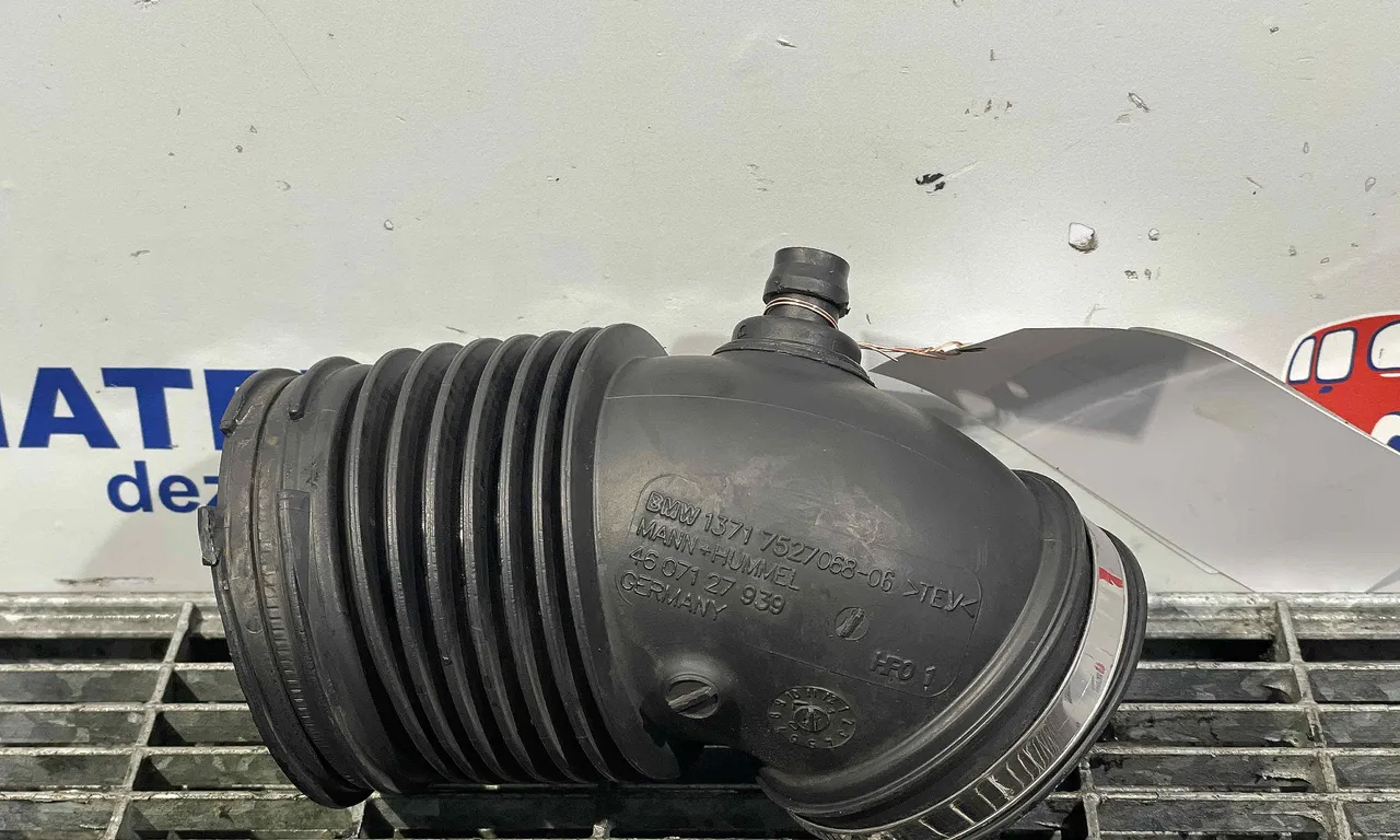 FURTUN ADMISIE AER BMW 1 2003-2013
