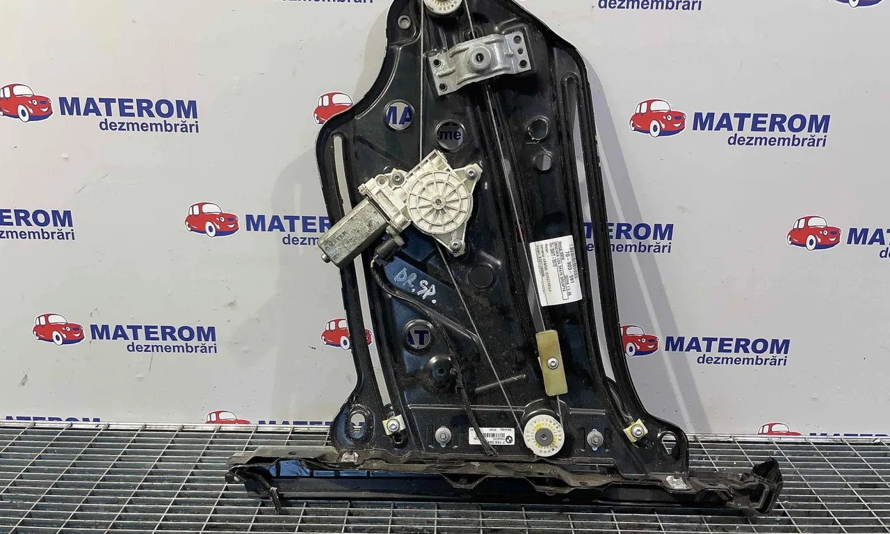 MACARA USA SPATE DREAPTA BMW 1 2007-2013