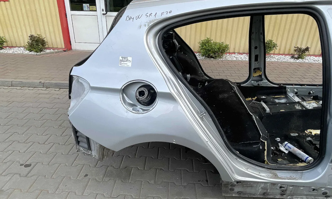 ARIPA SPATE DREAPTA BMW 1 2011-2019
