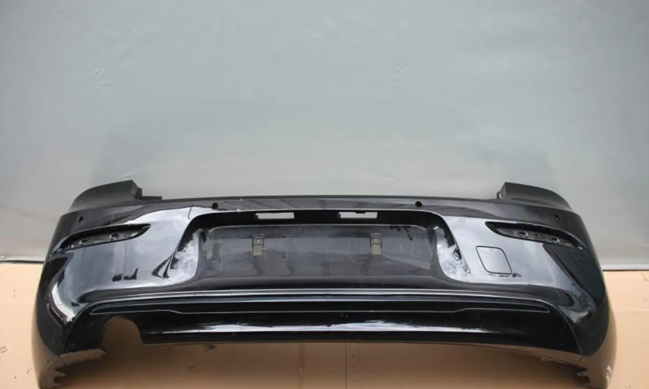 Bara spate BMW 1 2011-2019
