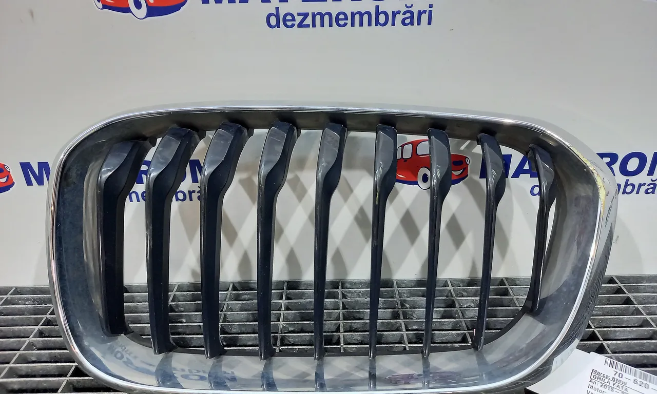 GRILA FATA BMW 1 2011-2019