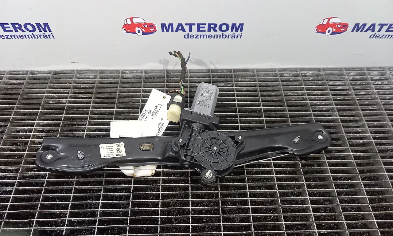 MACARA USA SPATE STANGA BMW 1 2011-2019