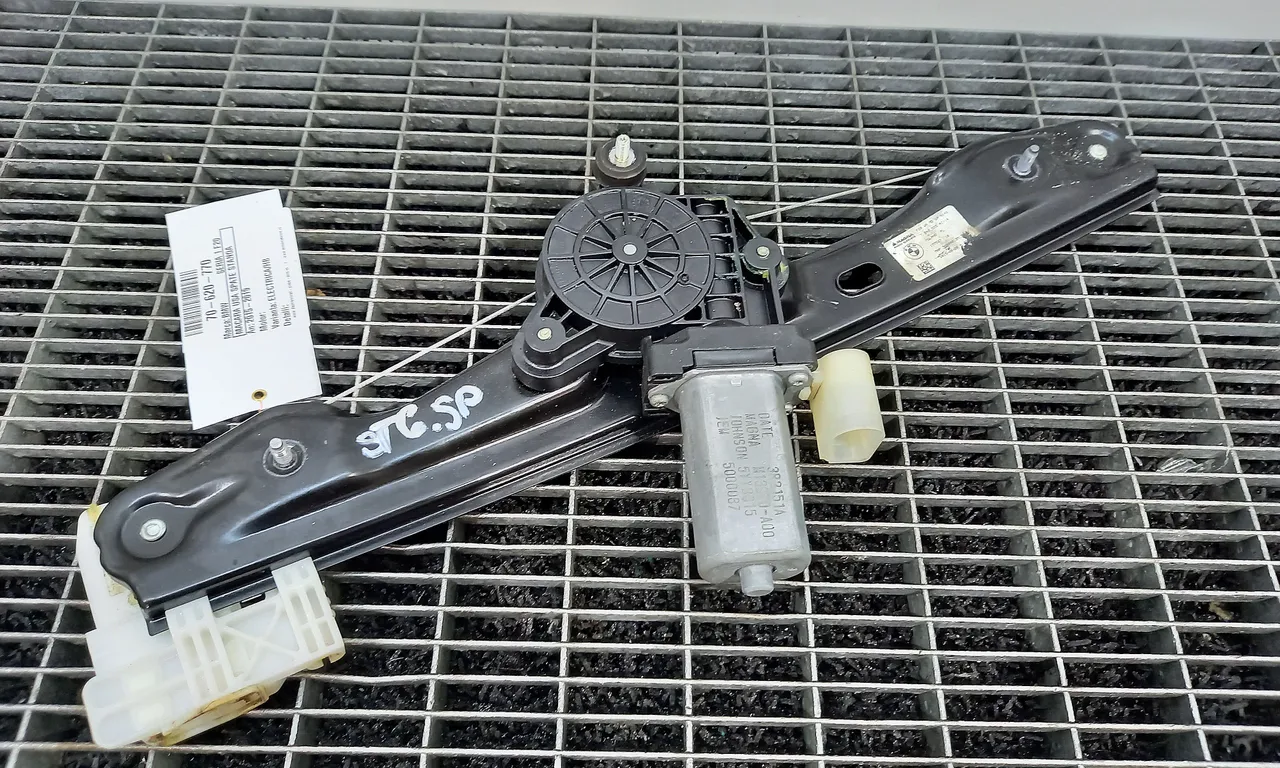 MACARA USA SPATE STANGA BMW 1 2011-2019