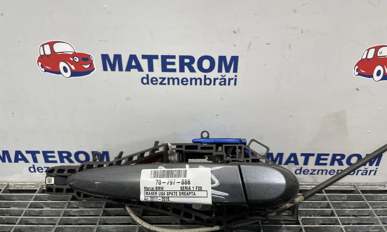 MANER USA SPATE DREAPTA BMW 1 2011-2019