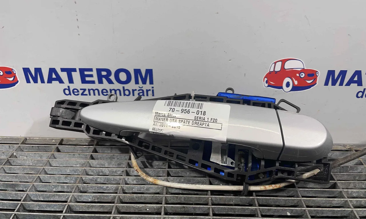 MANER USA SPATE DREAPTA BMW 1 2011-2019