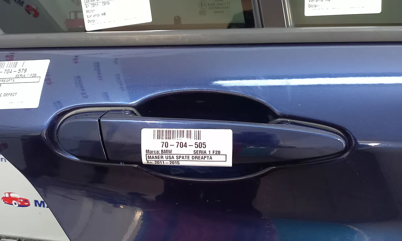 MANER USA SPATE DREAPTA BMW 1 2011-2019