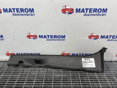 ORNAMENT SUB CAPOTA FATA