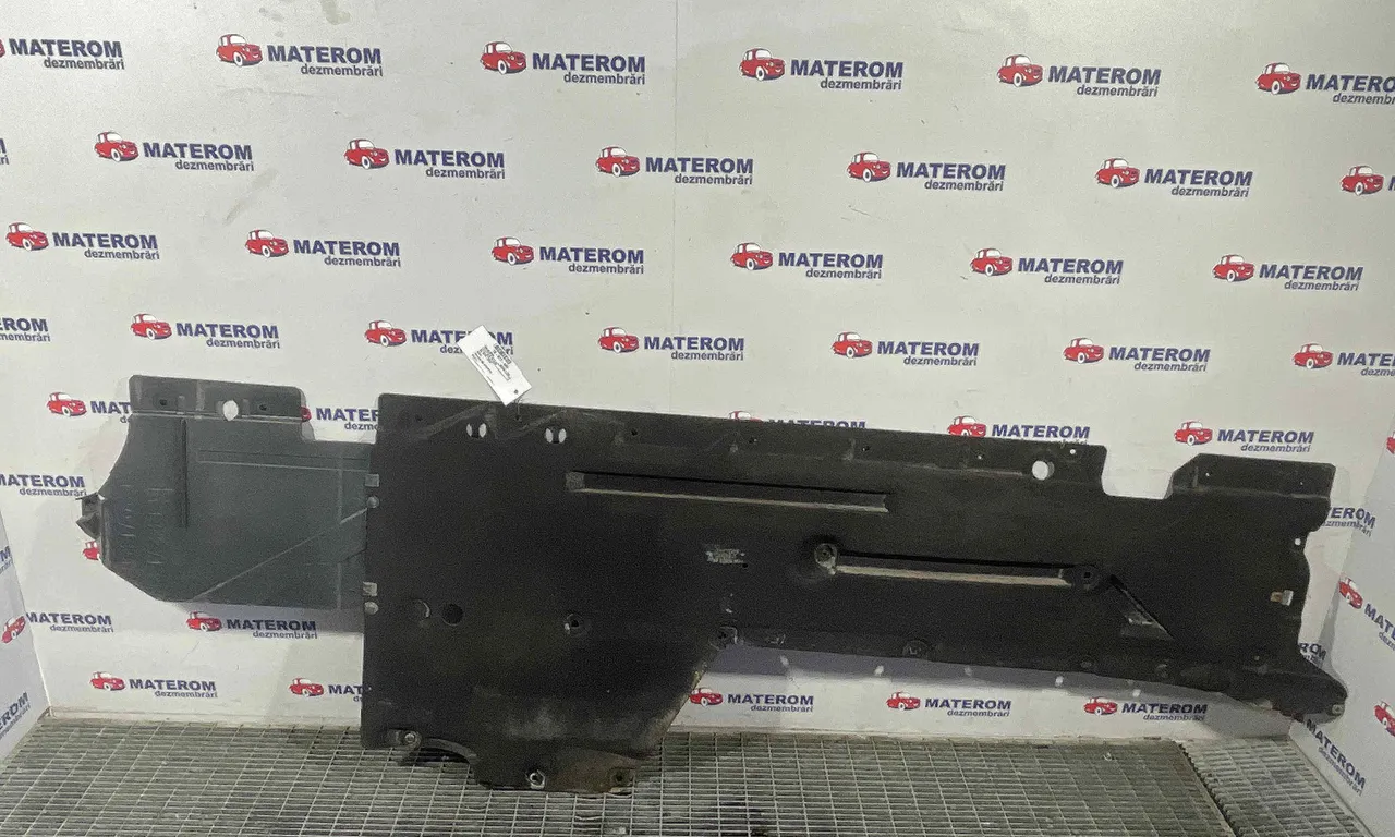 SCUT SUB MASINA BMW 1 2011-2019