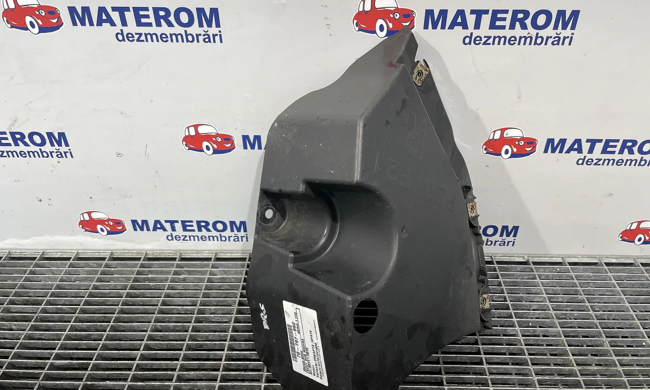 SCUT SUB MASINA BMW 1 2011-2019